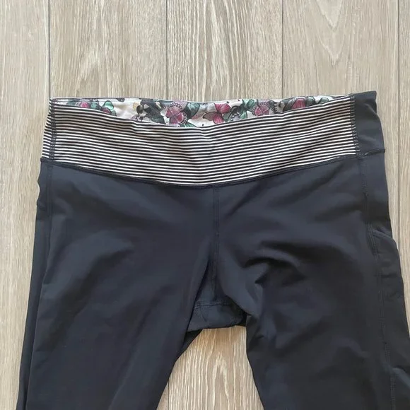 lululemon | Run the World 7/8 So Fly Butterfly Tight in Mink Berry - Picture 5 of 13